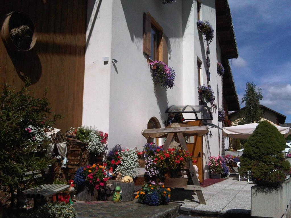Hotel Kyrr Smart Mountain Retreat à Moena Extérieur photo